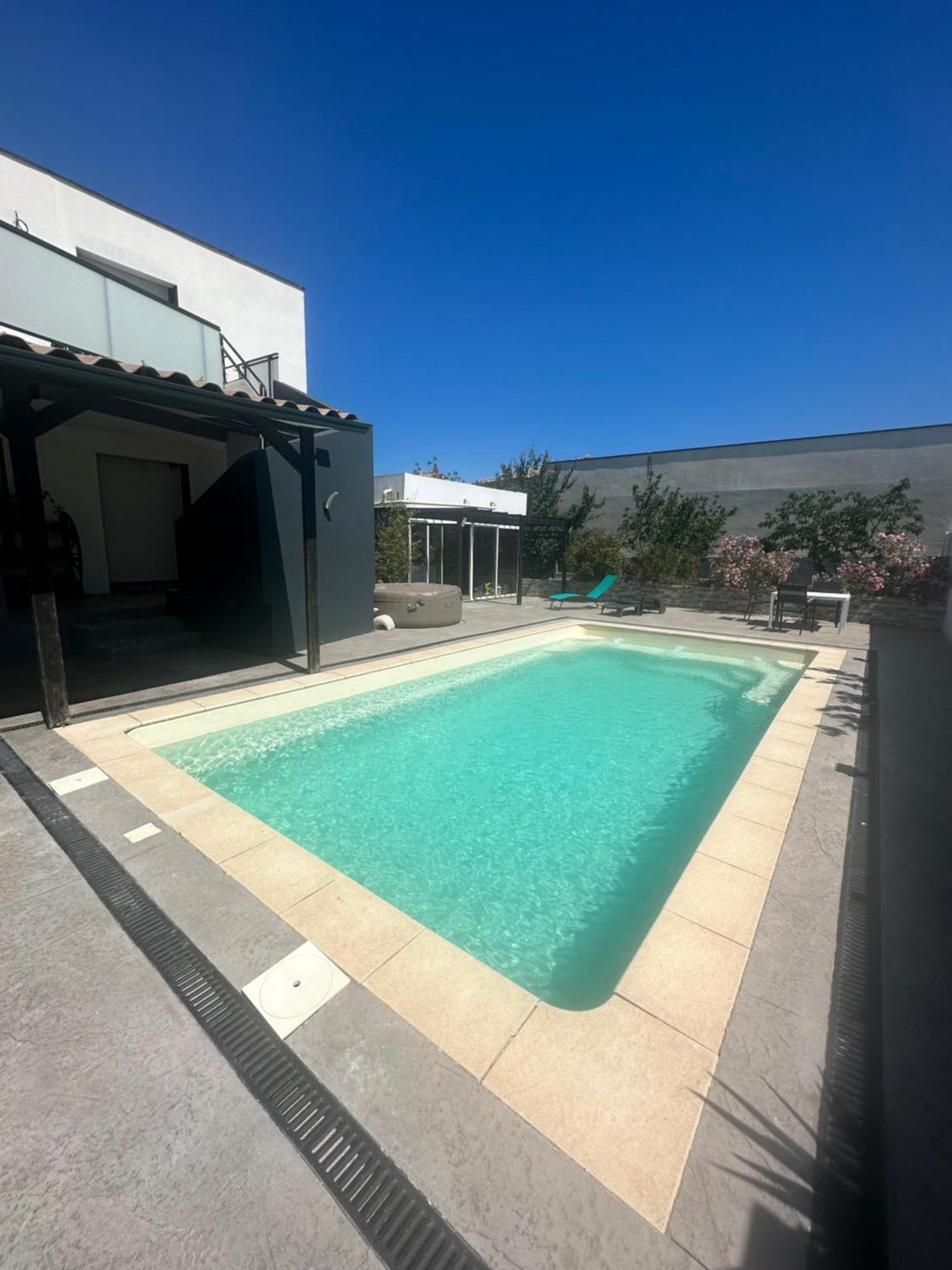 Superbe Appartement Avec Piscine Et Spa Privatif Вильнёв-ле-Безье Экстерьер фото